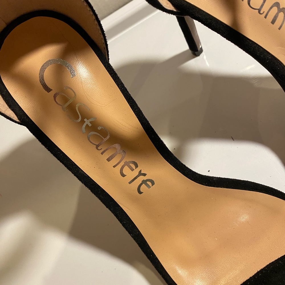 Sandals - Picture 2 of 5